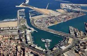10 x 4 Meter Kajplats/Förtöjning La Småbåtshamn de Valencia - Americas Cup Experience Småbåtshamn Till Salu