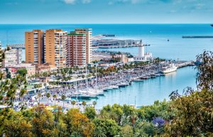 110 x 10 Meter Kajplats/Förtöjning Malaga San Andres Superyacht Småbåtshamn Till Salu