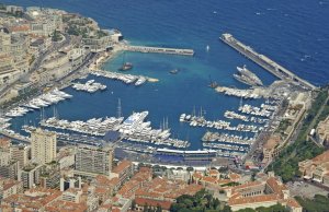 12 x 4 Meter Kajplats/Förtöjning Hercules Småbåtshamn Monaco Till Salu