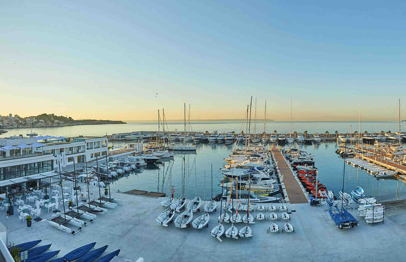 25 Meter Kajplats/Förtöjning Småbåtshamn Port Calanova