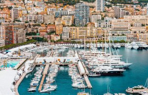 5 x 2.5 Meter Kajplats/Förtöjning Hercules Småbåtshamn Monaco Till Salu