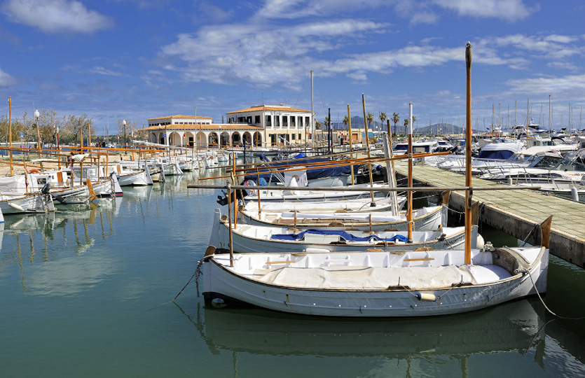 Puerto de Pollensa Småbåtshamn - Förtöjningar Puerto de Pollensa Småbåtshamn - Förtöjningar